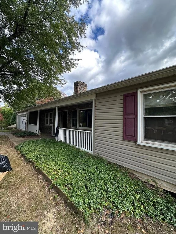 Photo of 2324 OLDFIELD POINT ROAD