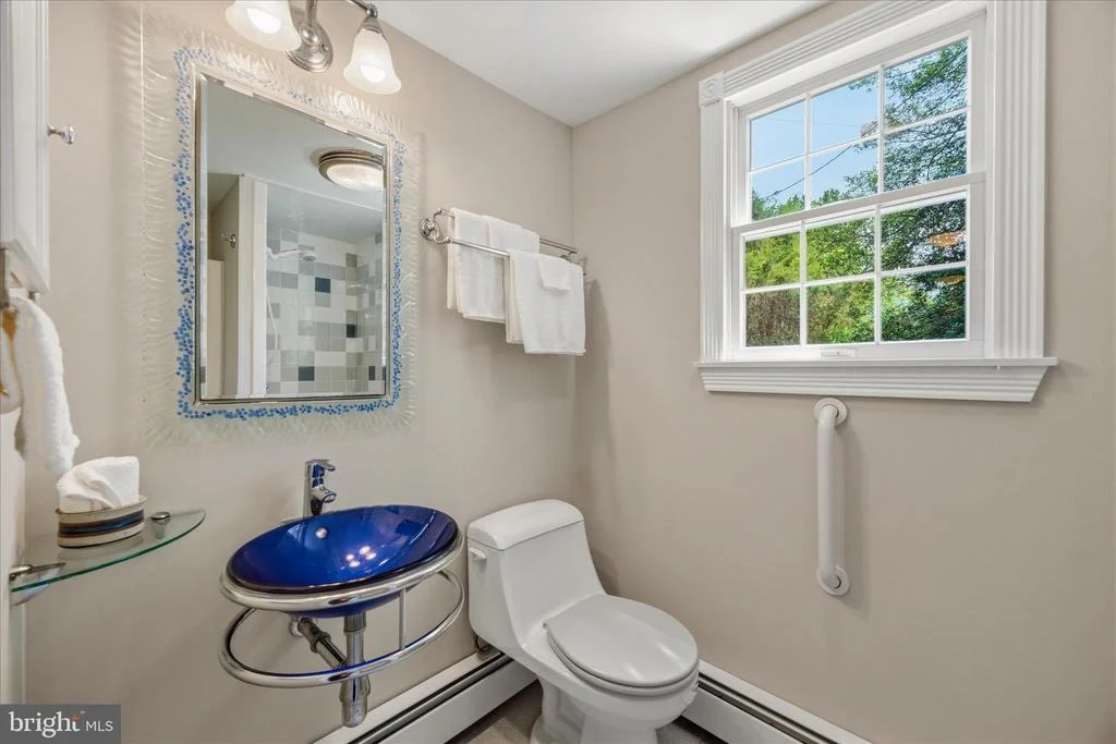 Photo of 565 SUNSET KNOLL ROAD