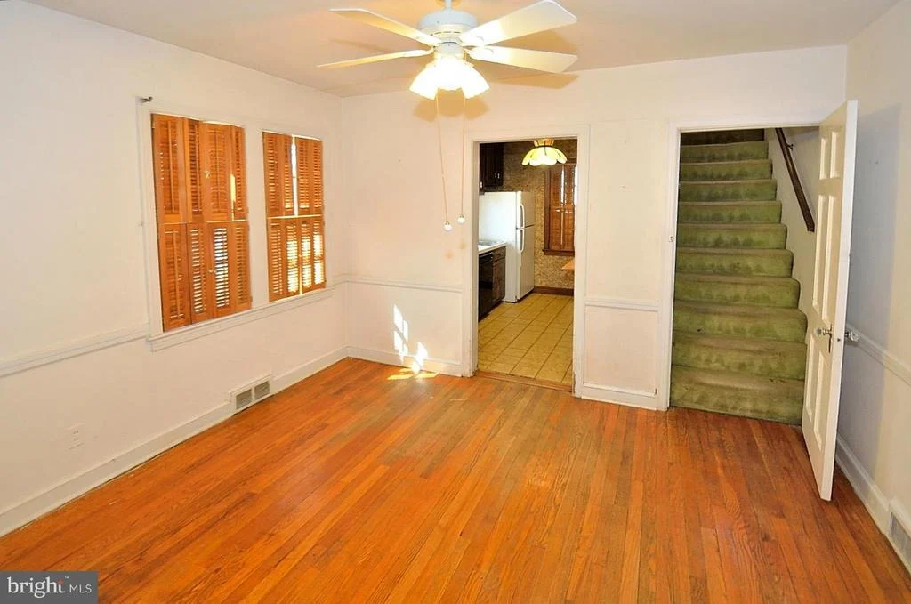 Photo of 2105 LINDEN LANE