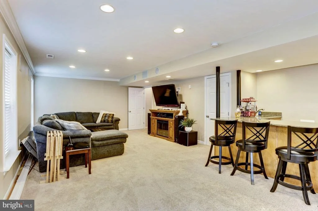 Photo of 8803 ROSE LANE