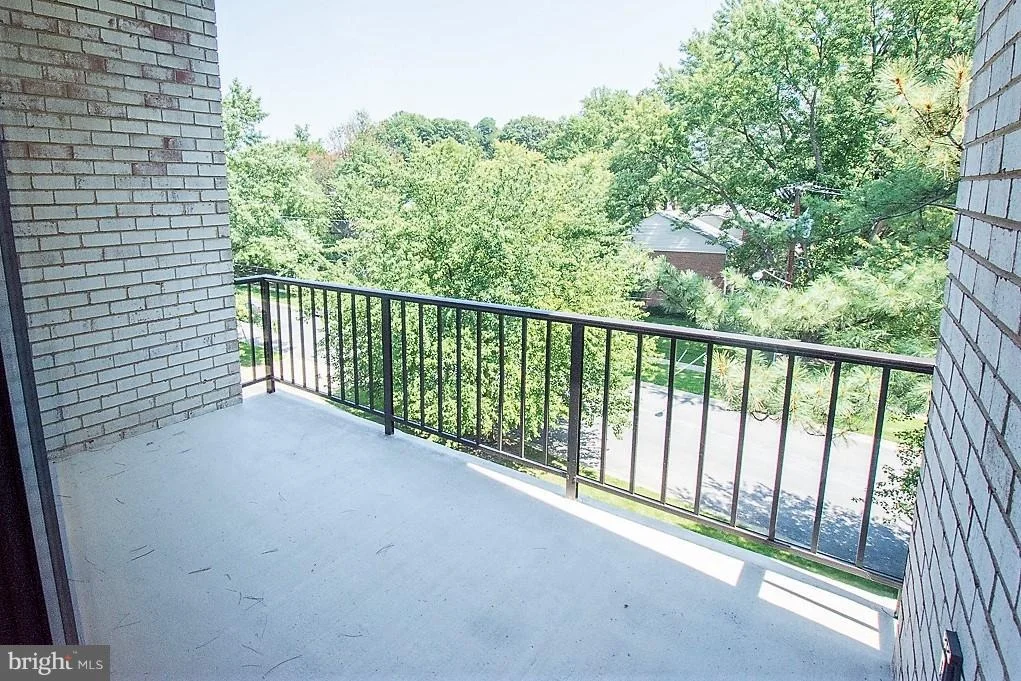 Photo of Unit 302 at 10864 BUCKNELL DRIVE