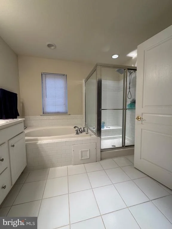 Photo of Unit 34A at 1814 POOLSIDE LANE