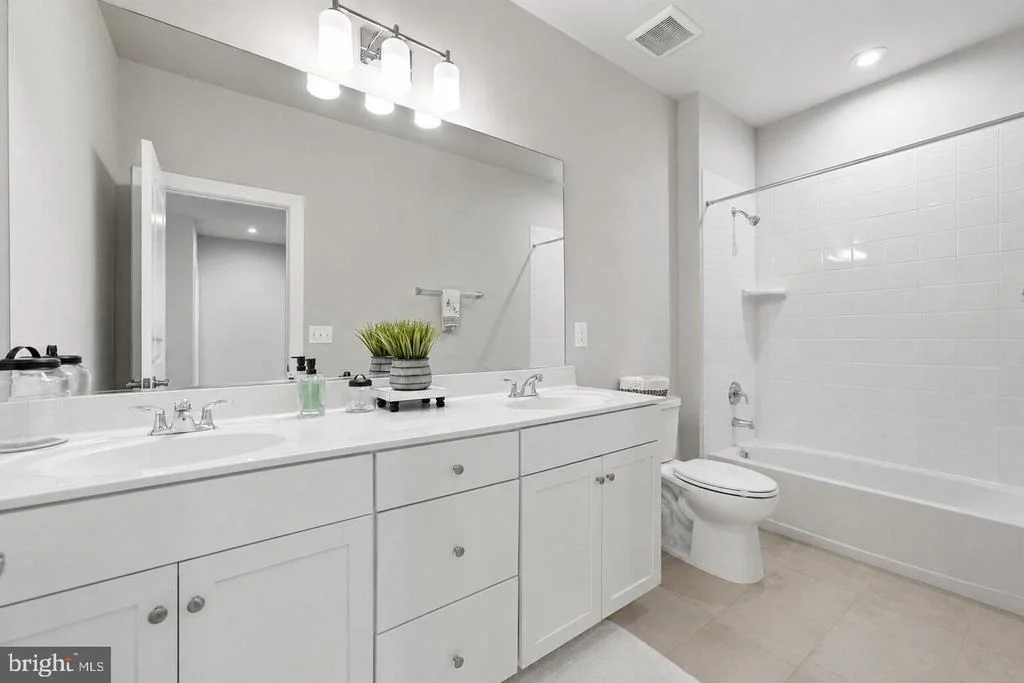 Photo of 7301 SUGAR MAGNOLIA LOOP