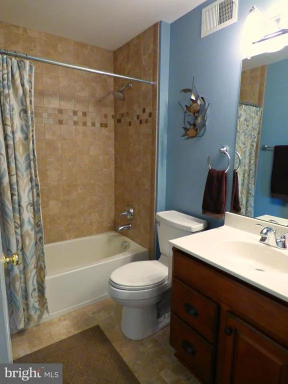 Photo of 6852 SNOWDEN COURT