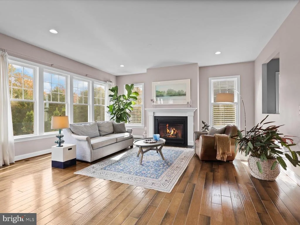 Photo of 25970 LIQUIDAMBAR LANE