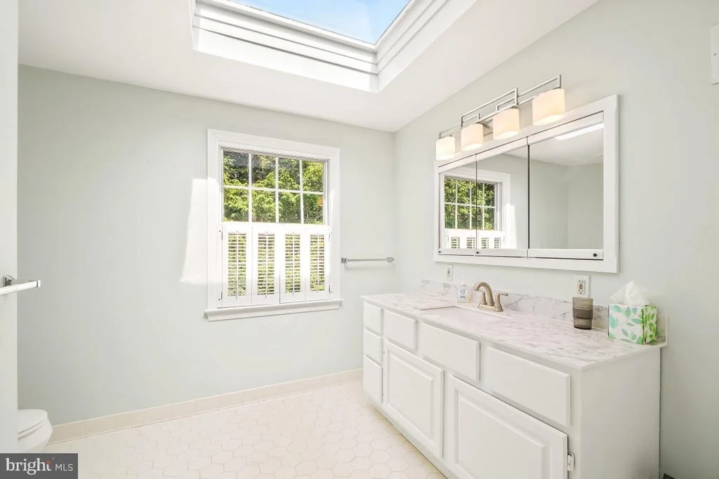Photo of 7214 POMANDER LANE