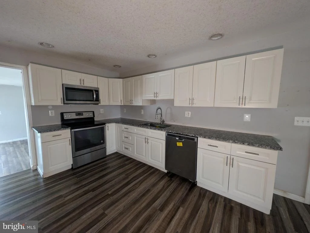 Photo of 503 CATALPA LANE