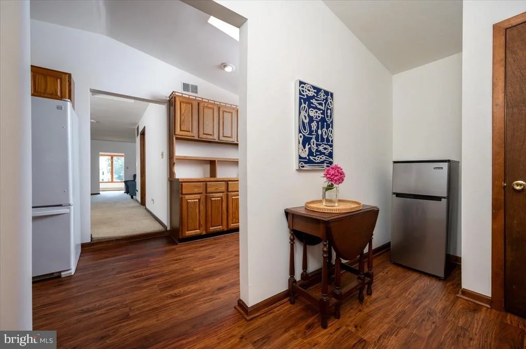 Photo of 8236 BAYSIDE ROAD
