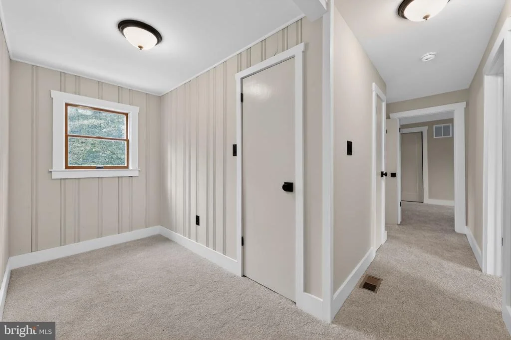 Photo of 113 W CENTENNIAL DRIVE
