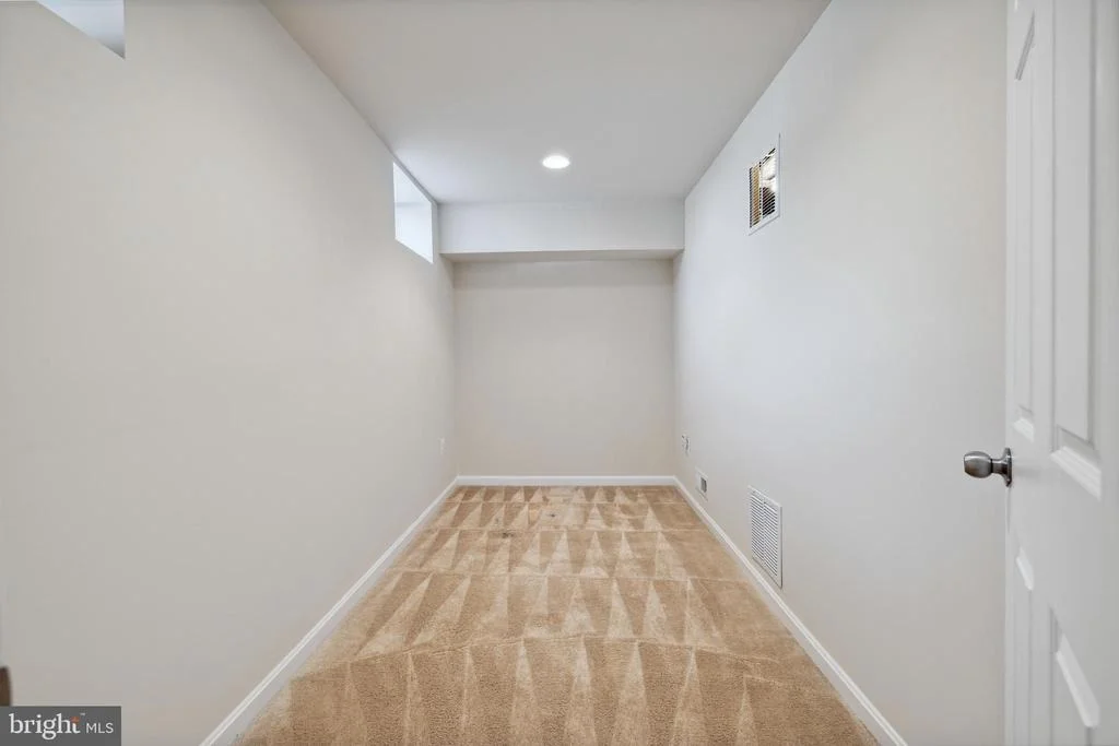 Photo of 4961 FARRINGDON COURT