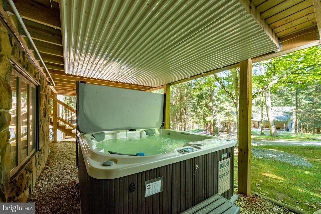 Photo of 106 LODGE CIRCLE