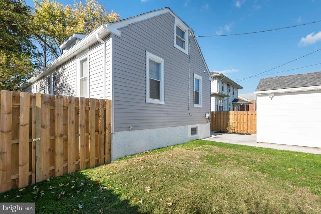 Photo of 51 BROADSHIP ROAD