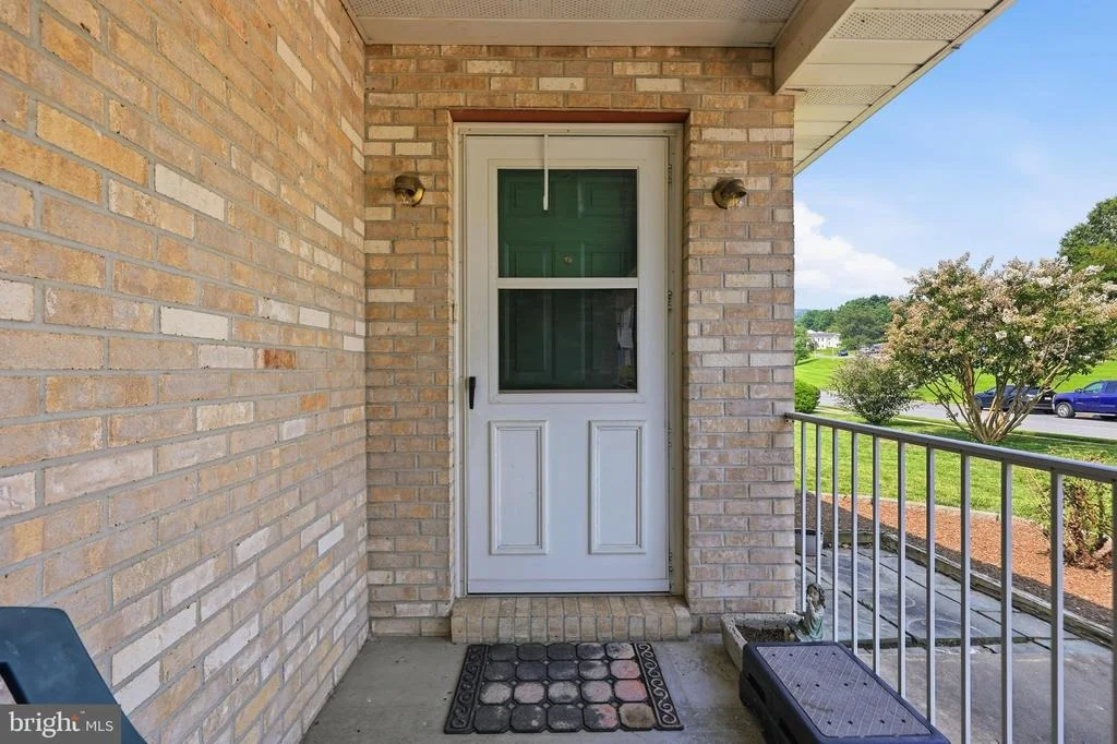 Photo of 206 SUNHIGH DRIVE