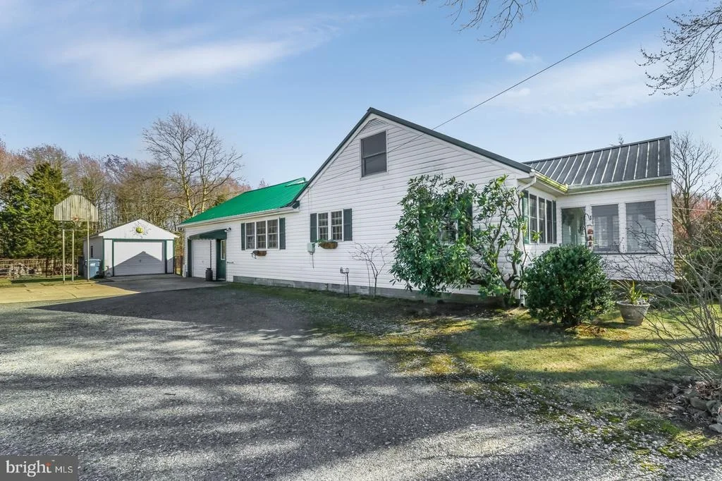 Photo of 3502 BAYSIDE DRIVE