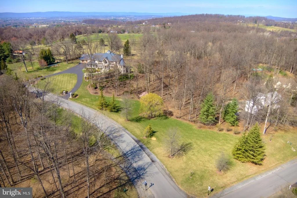 Photo of 40436 BEACON HILL DRIVE