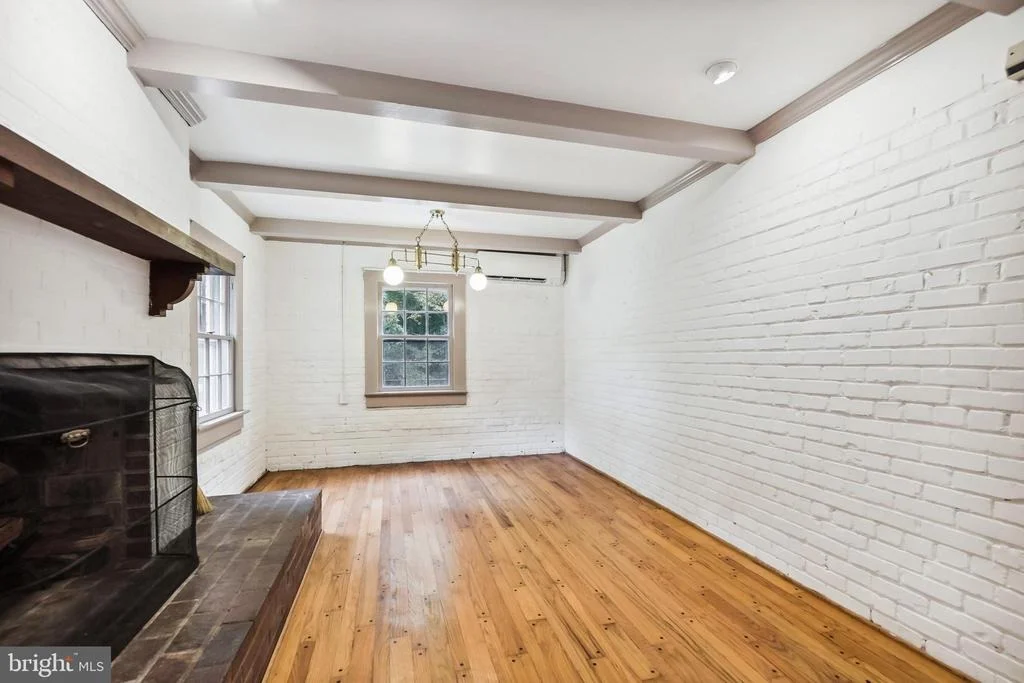 Photo of 1801 ASHTON ROAD