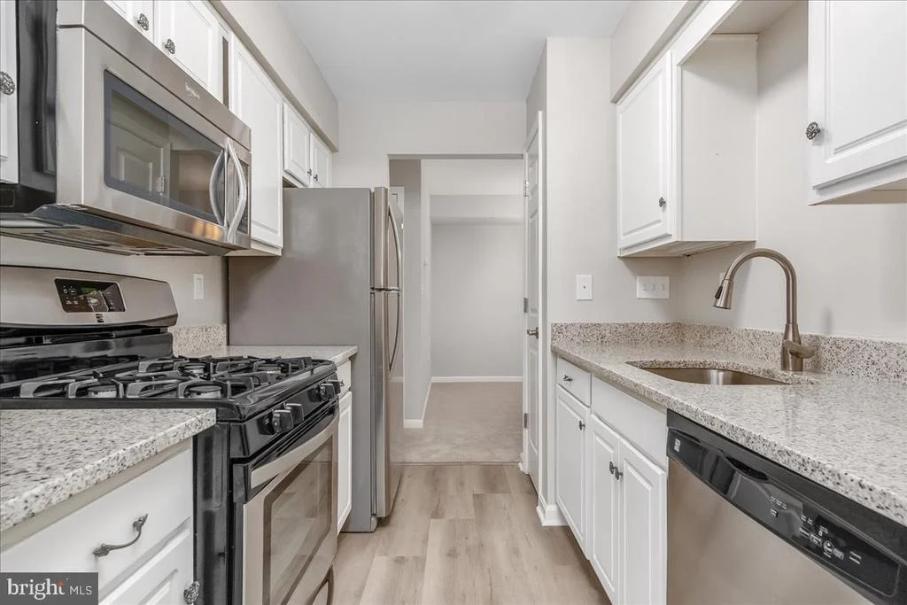 Photo of Unit 3C at 3810 NORMANDY DRIVE
