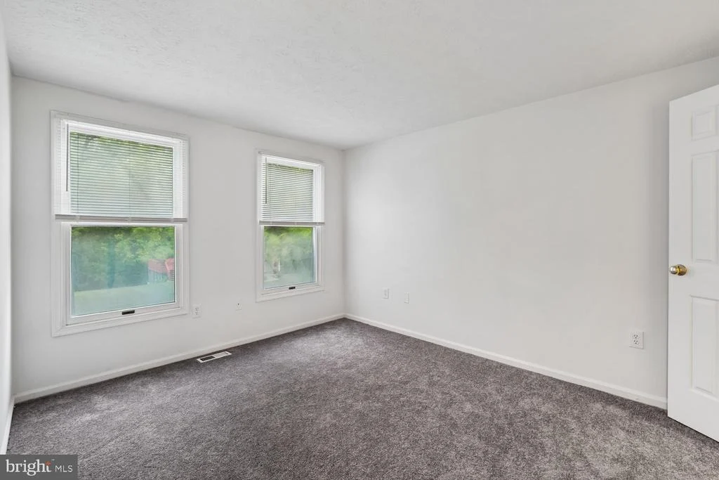 Photo of 3049 MEMORY LANE