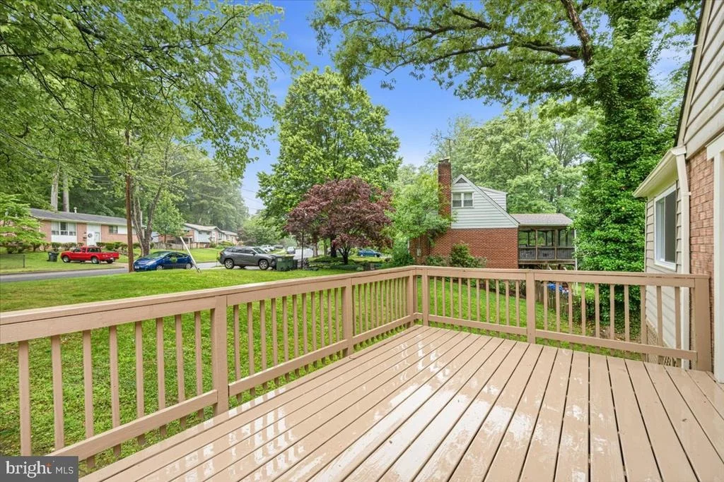 Photo of 8624 PARLIAMENT DRIVE