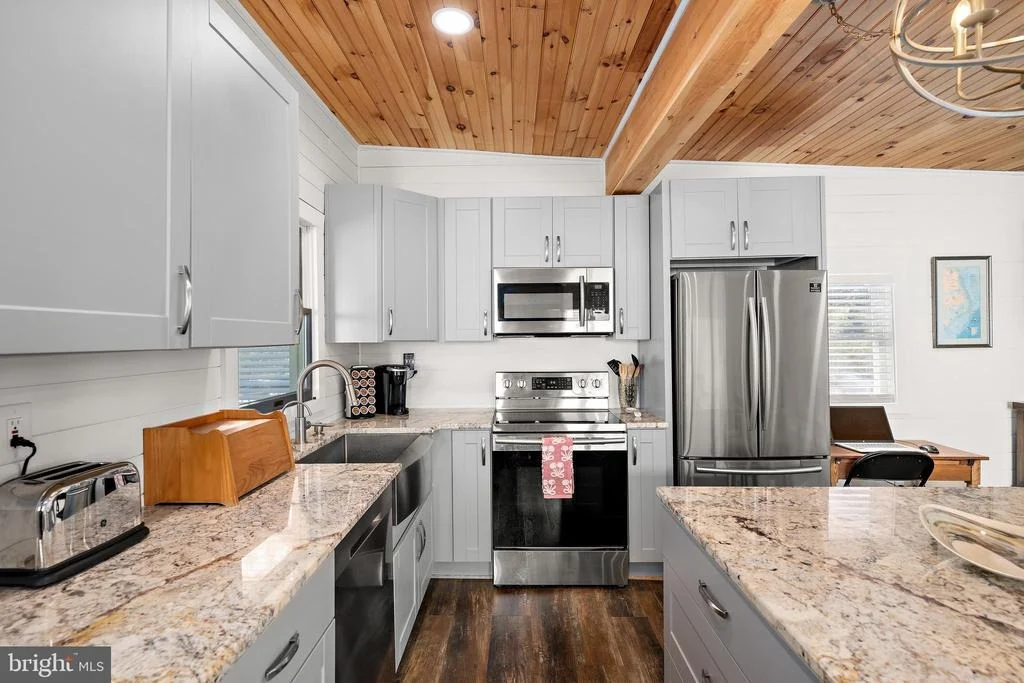 Photo of 8 VIRGINIA AVENUE