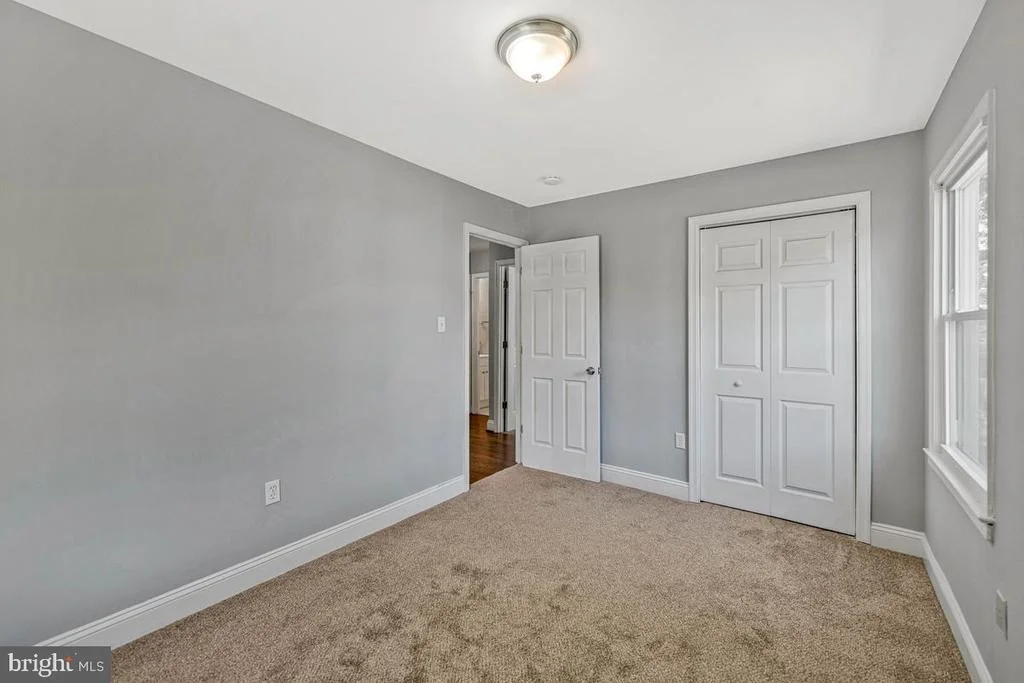 Photo of 409 UNIVERSITY DRIVE