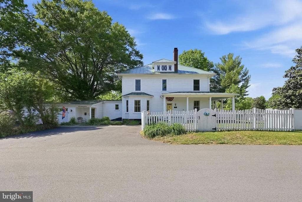 Photo of 9026 SUDLEY ROAD