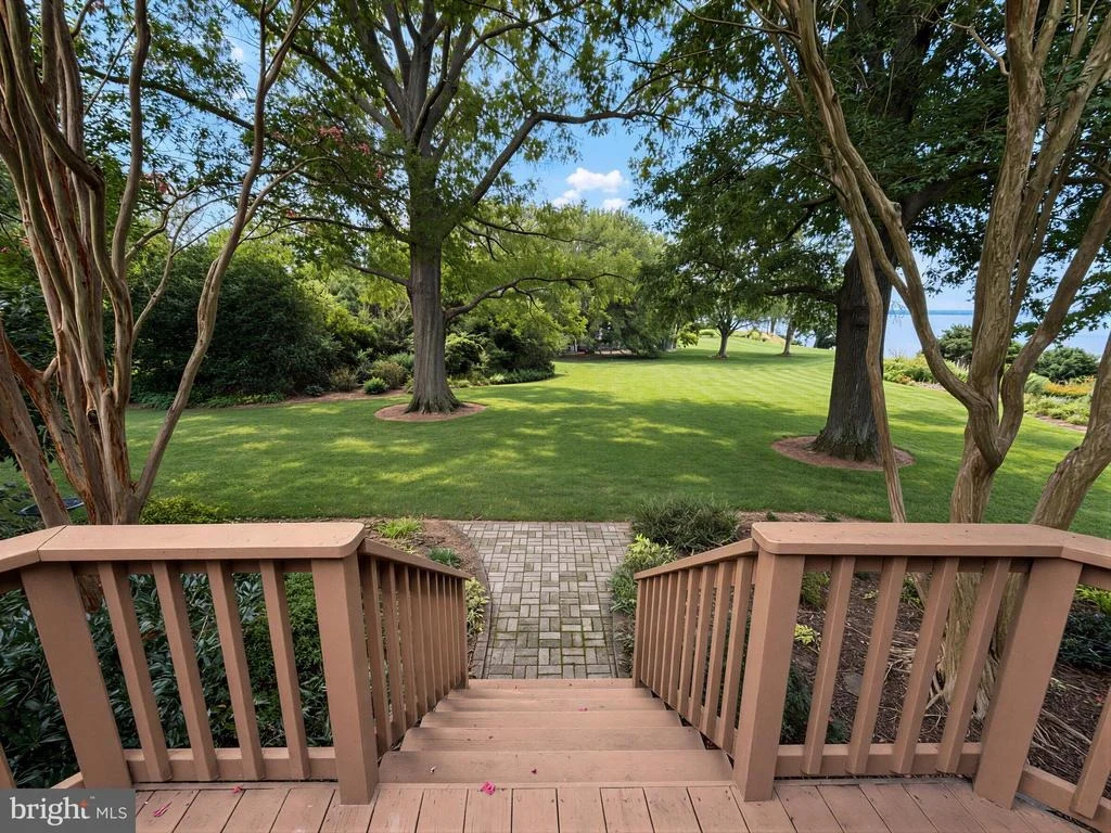 Photo of 2662 MARTHAS WAY