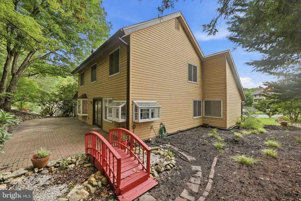 Photo of 7818 MULBERRY BOTTOM LANE