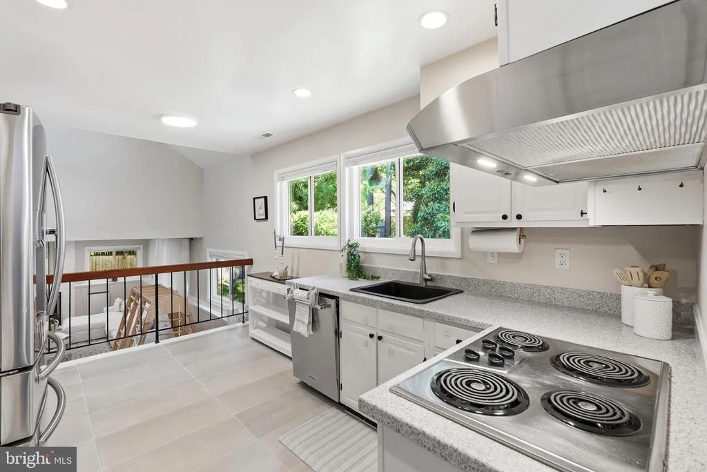 Photo of 6944 SPELMAN DRIVE