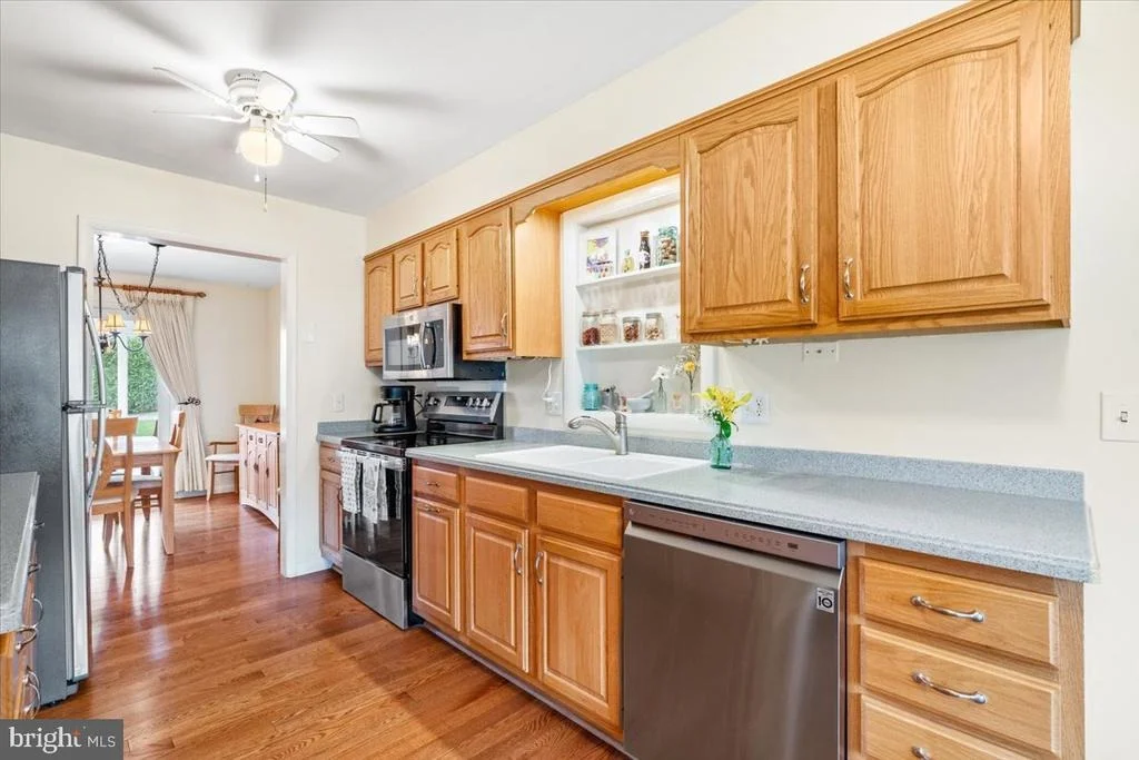 Photo of 7308 POPLAR LANE