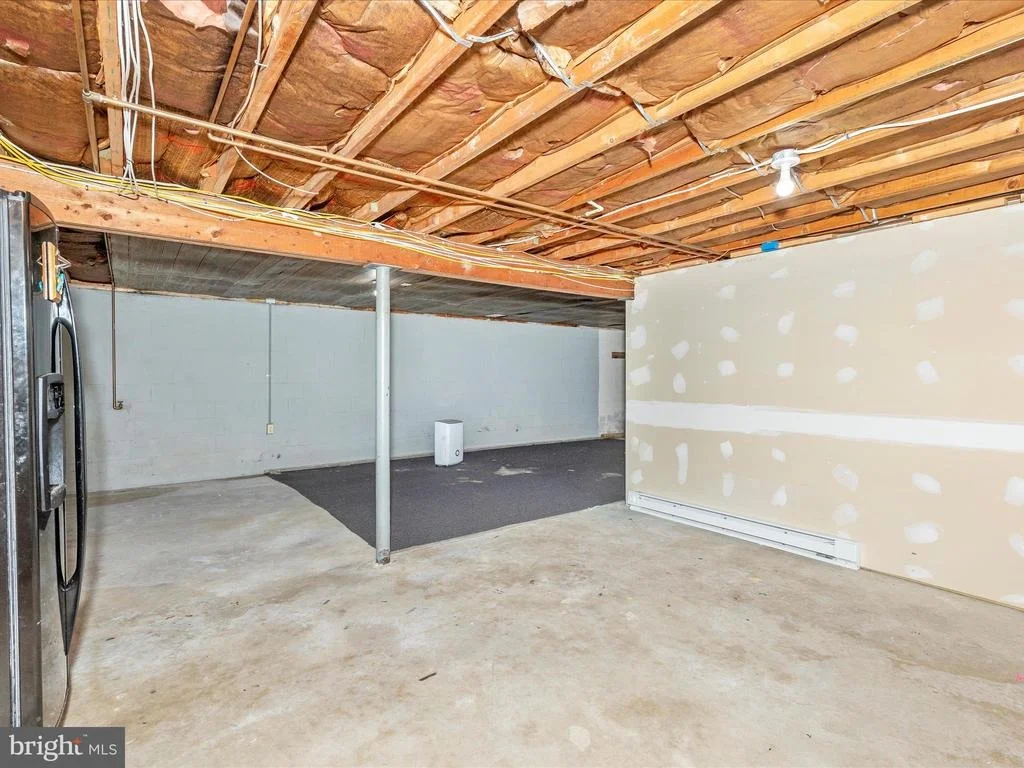 Photo of 22128 PIKESIDE DRIVE