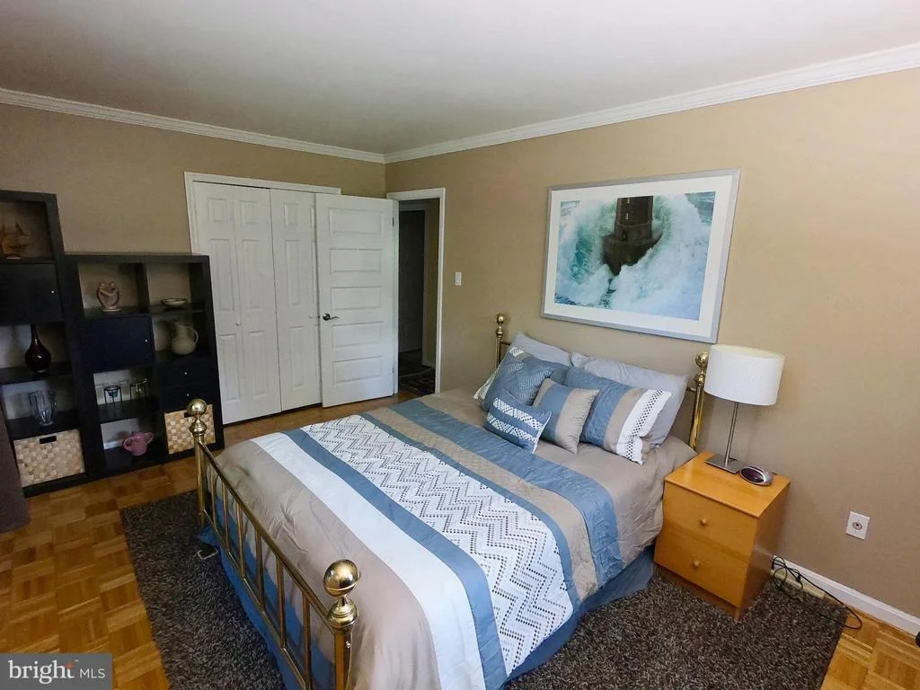 Photo of 14001 BETHPAGE LANE