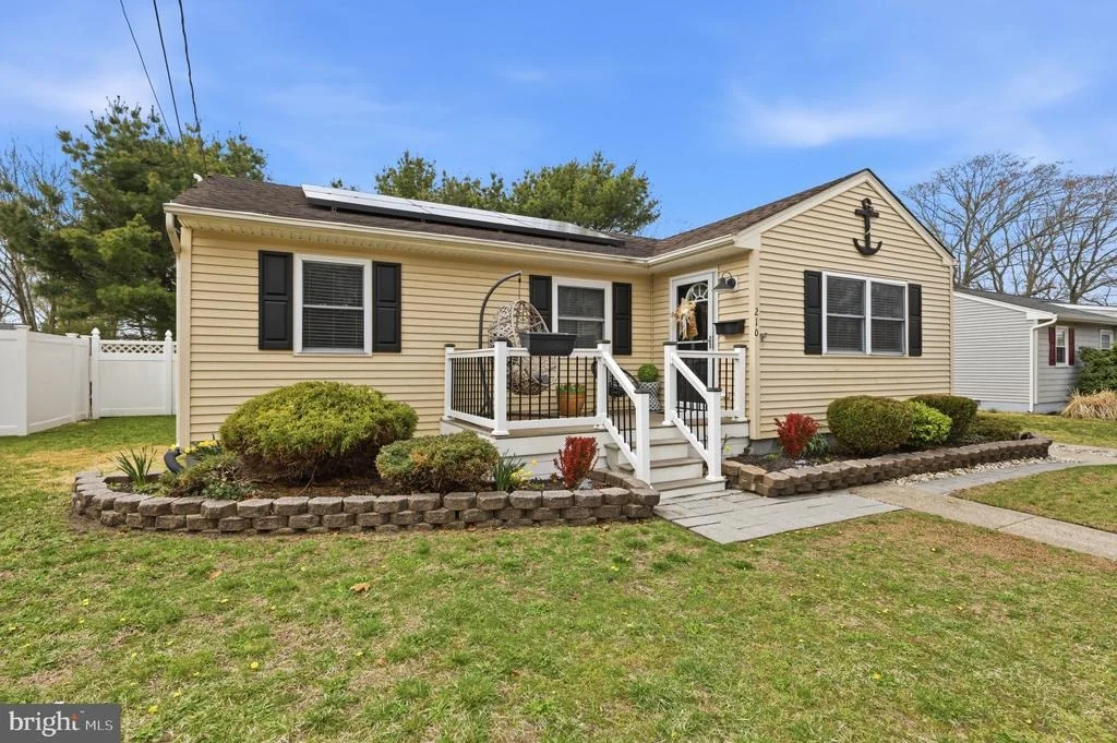 Photo of 210 RIDGEWOOD DRIVE