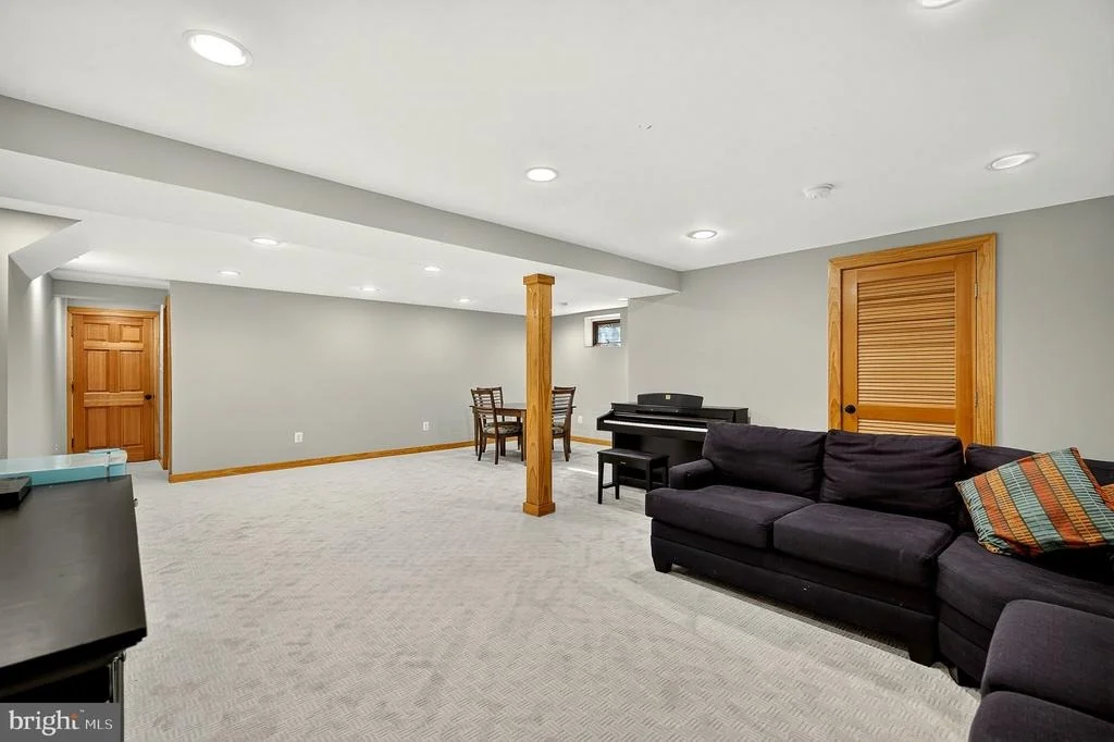 Photo of 6619 MELROSE DRIVE