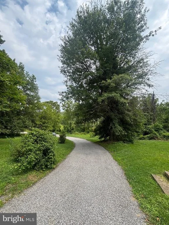 Photo of 5808 RACE ROAD