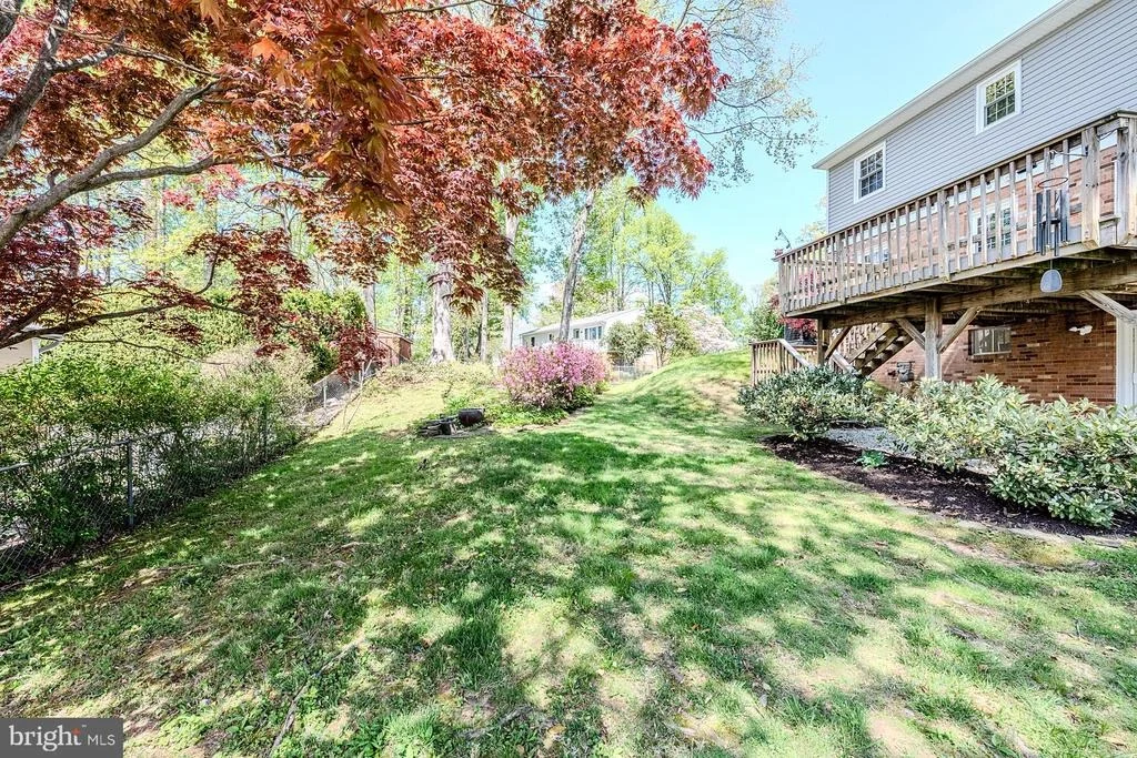 Photo of 6526 GREENVIEW LANE