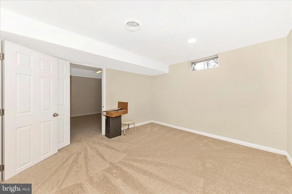 Photo of 5815 MEADOW DRIVE