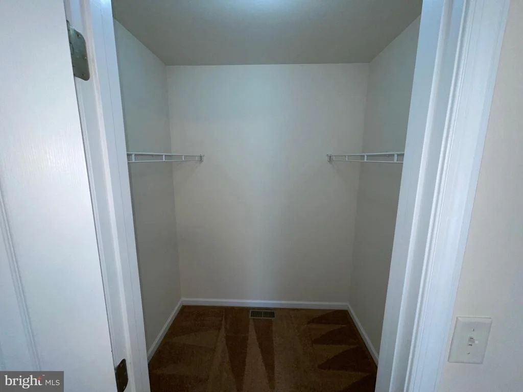 Photo of 28 CIRCLE DRIVE W
