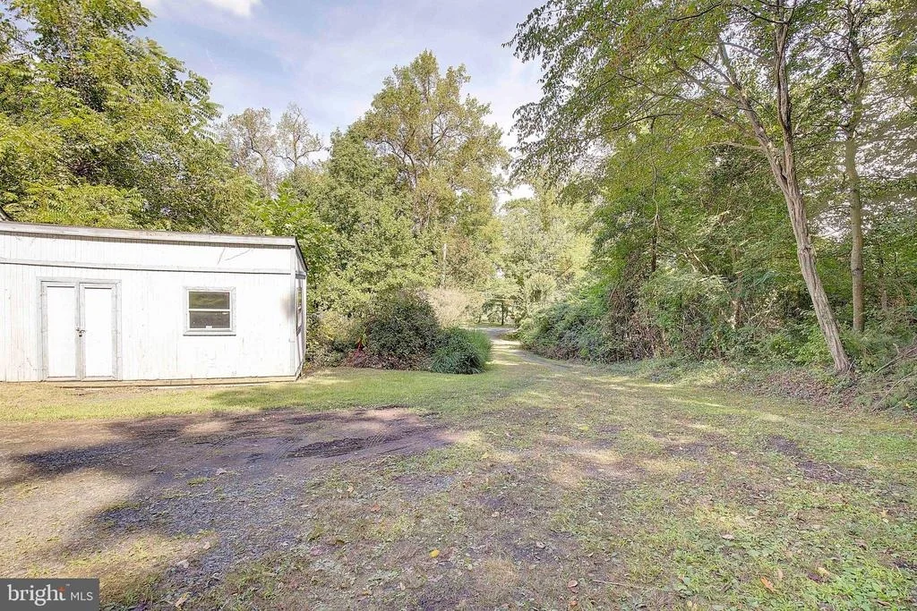 Photo of 349 ARBUTUS DRIVE