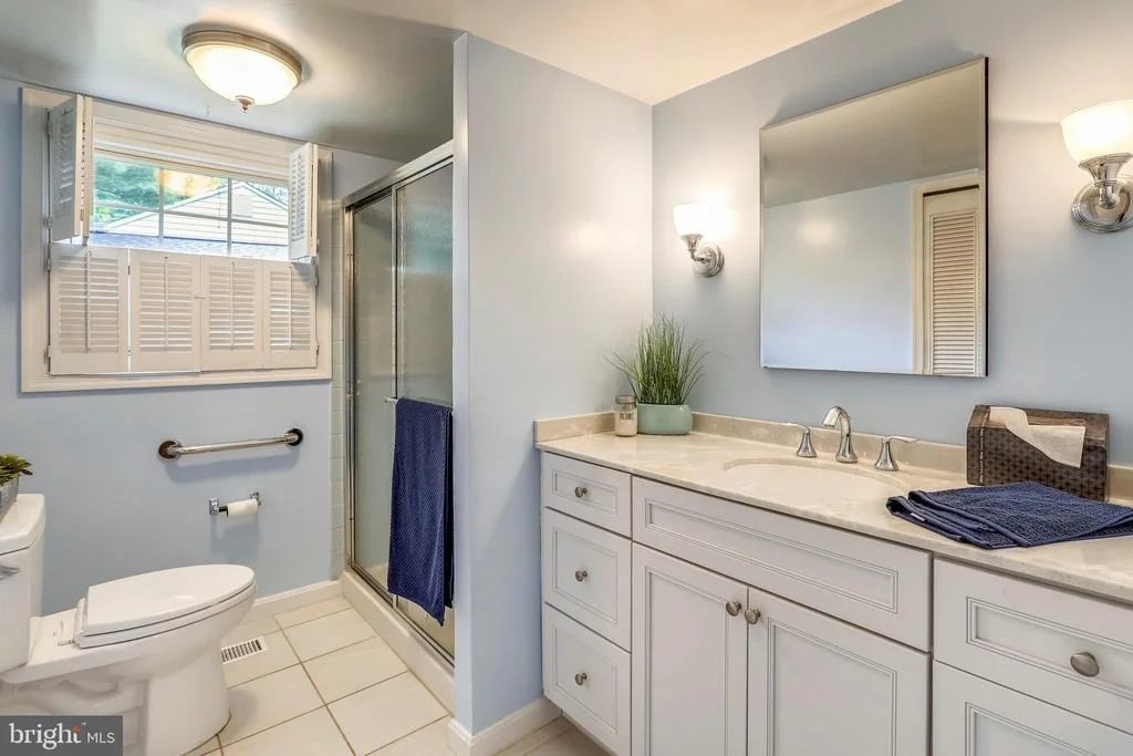 Photo of 14045 BREEZE HILL LANE