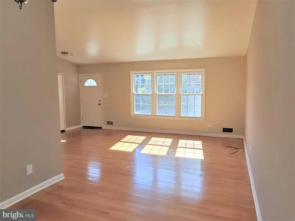 Photo of 13113 FOXHALL DRIVE