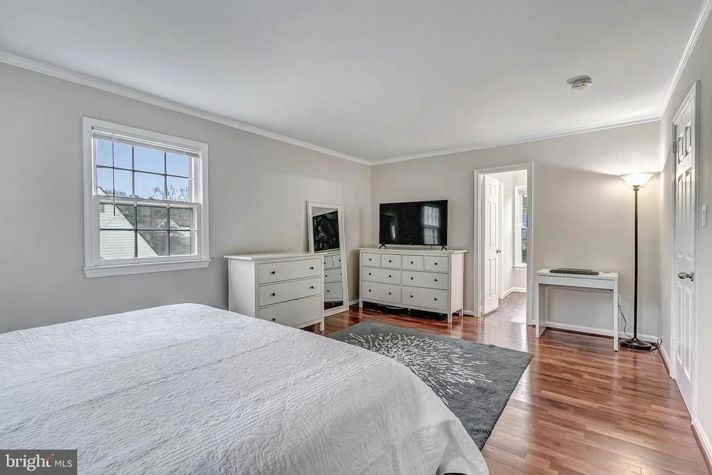 Photo of 2608 VILLAGE LANE