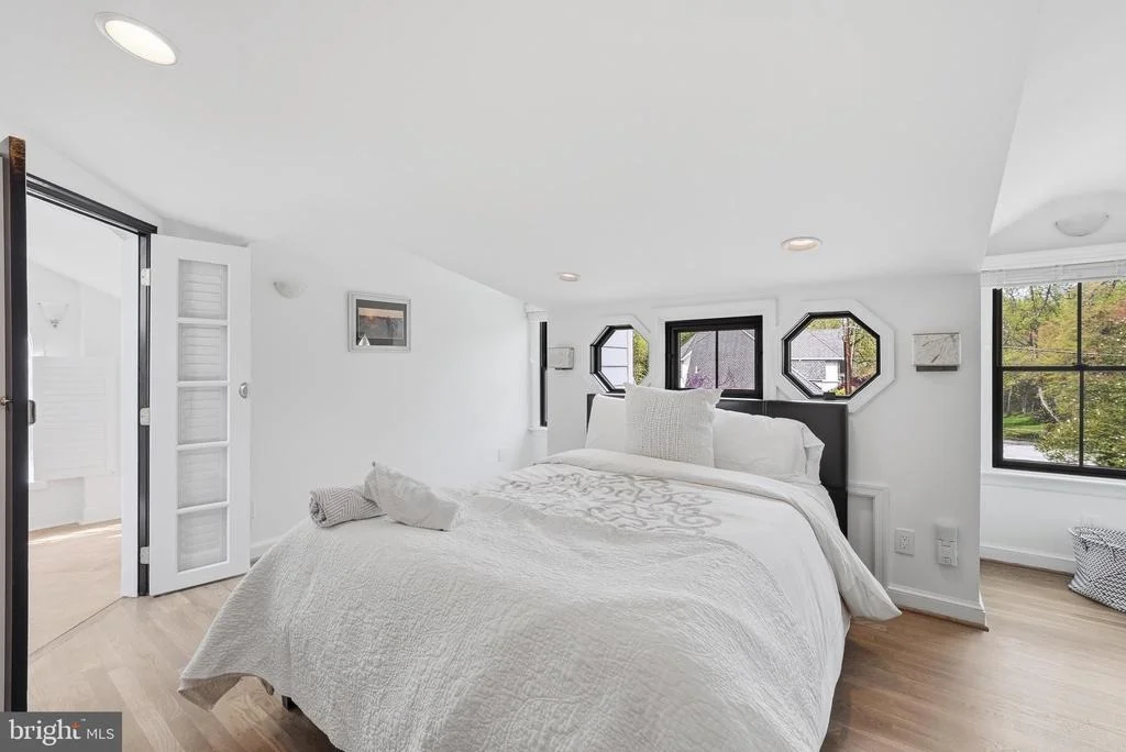 Photo of 10712 LOCKLAND ROAD