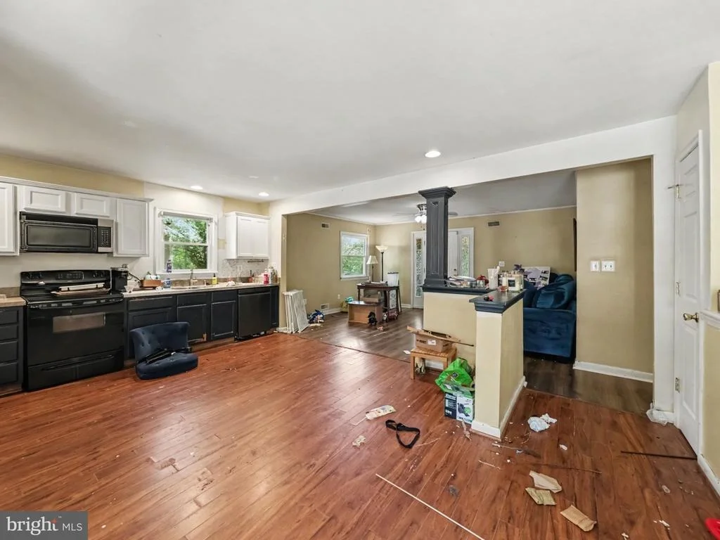 Photo of 211 MIDSHIPMAN CIRCLE