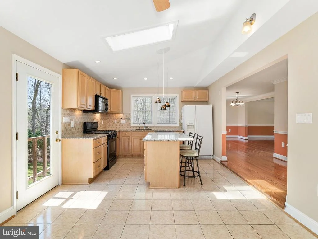 Photo of 2339 DECKMAN LANE
