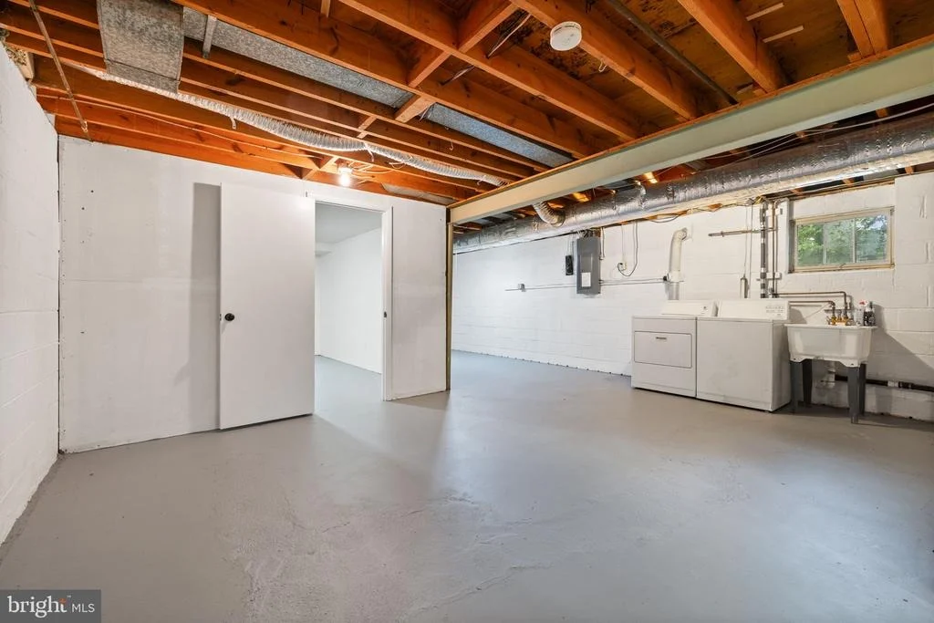 Photo of 9002 TEDDY RAE COURT
