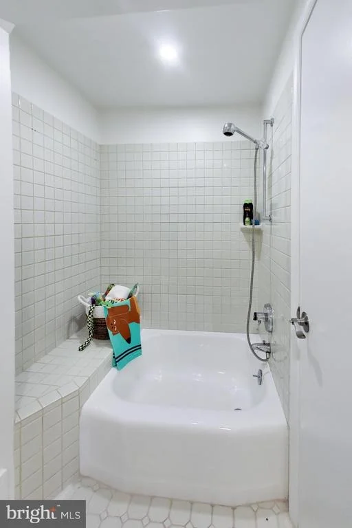 Photo of 4 ORCHARD WAY N