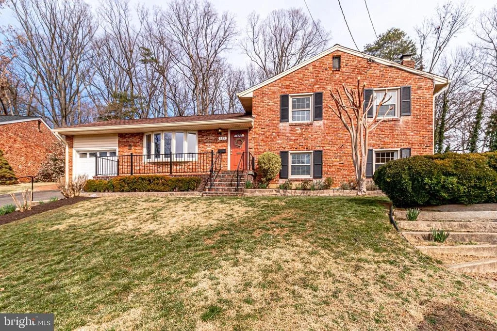 Photo of 919 JUNIPER PLACE