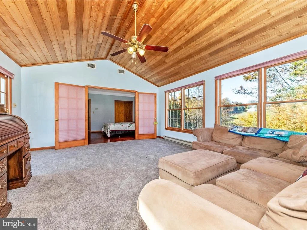 Photo of 9242 OAK TREE CIRCLE