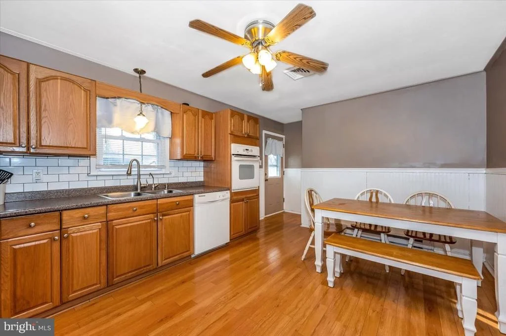 Photo of 15225 CLEAR SPRING ROAD
